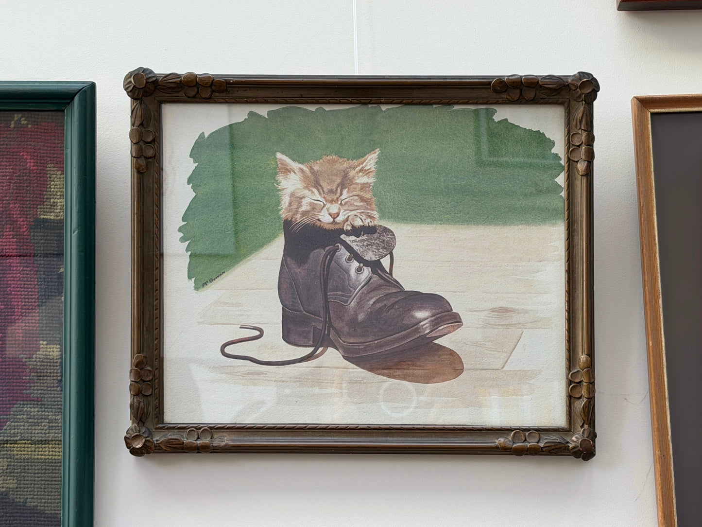 ヴィンテージ 猫のオリジナル水彩画 ブーツで眠る子猫｜額入り