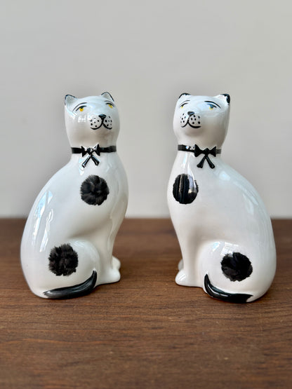 アーサー・ウッド社、ミッドセンチュリーのスタッフォードシャーキャット（ペア）