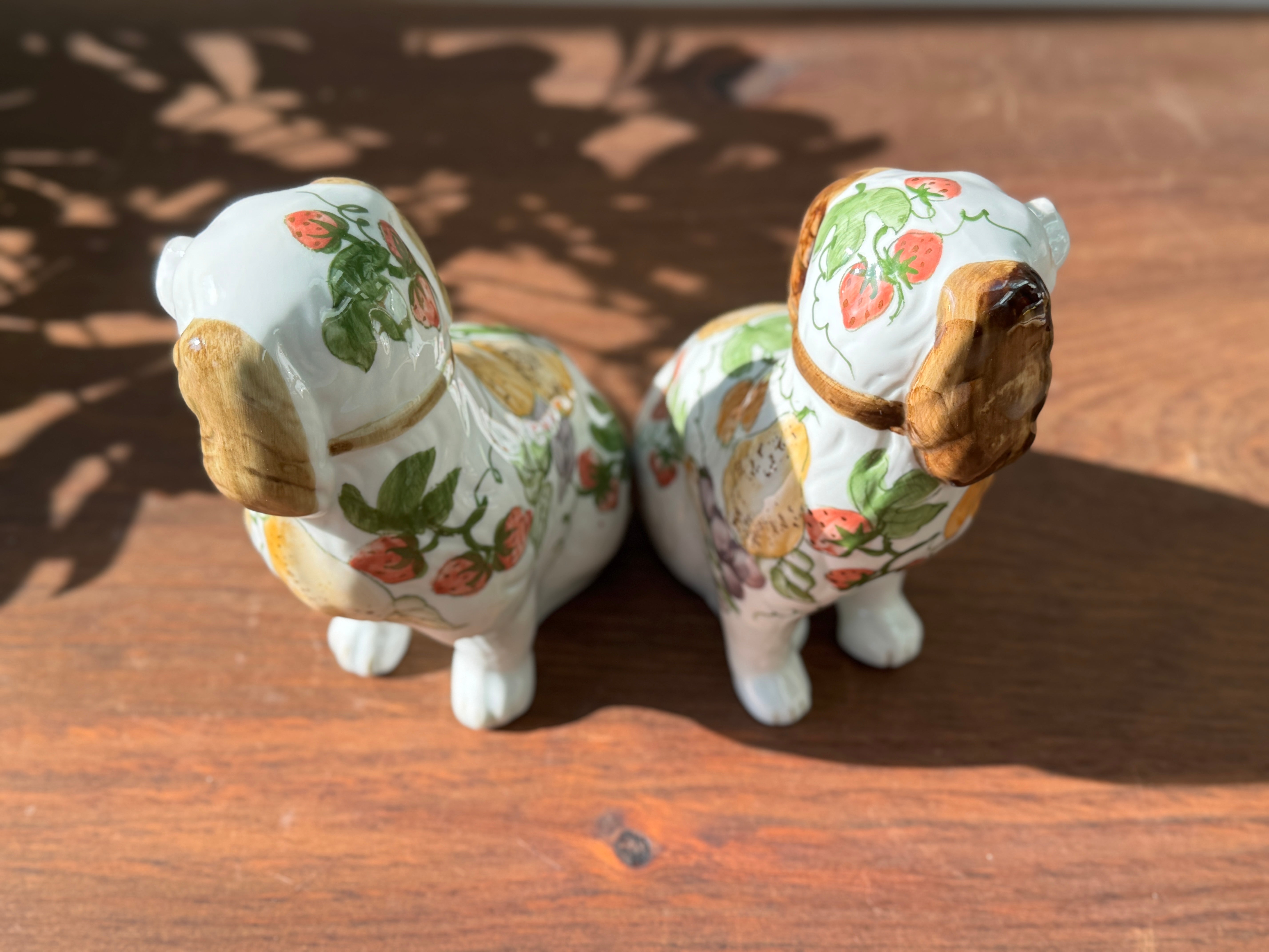 ヴィンテージ、スタッフォードシャードッグ風の犬の置物（ペア