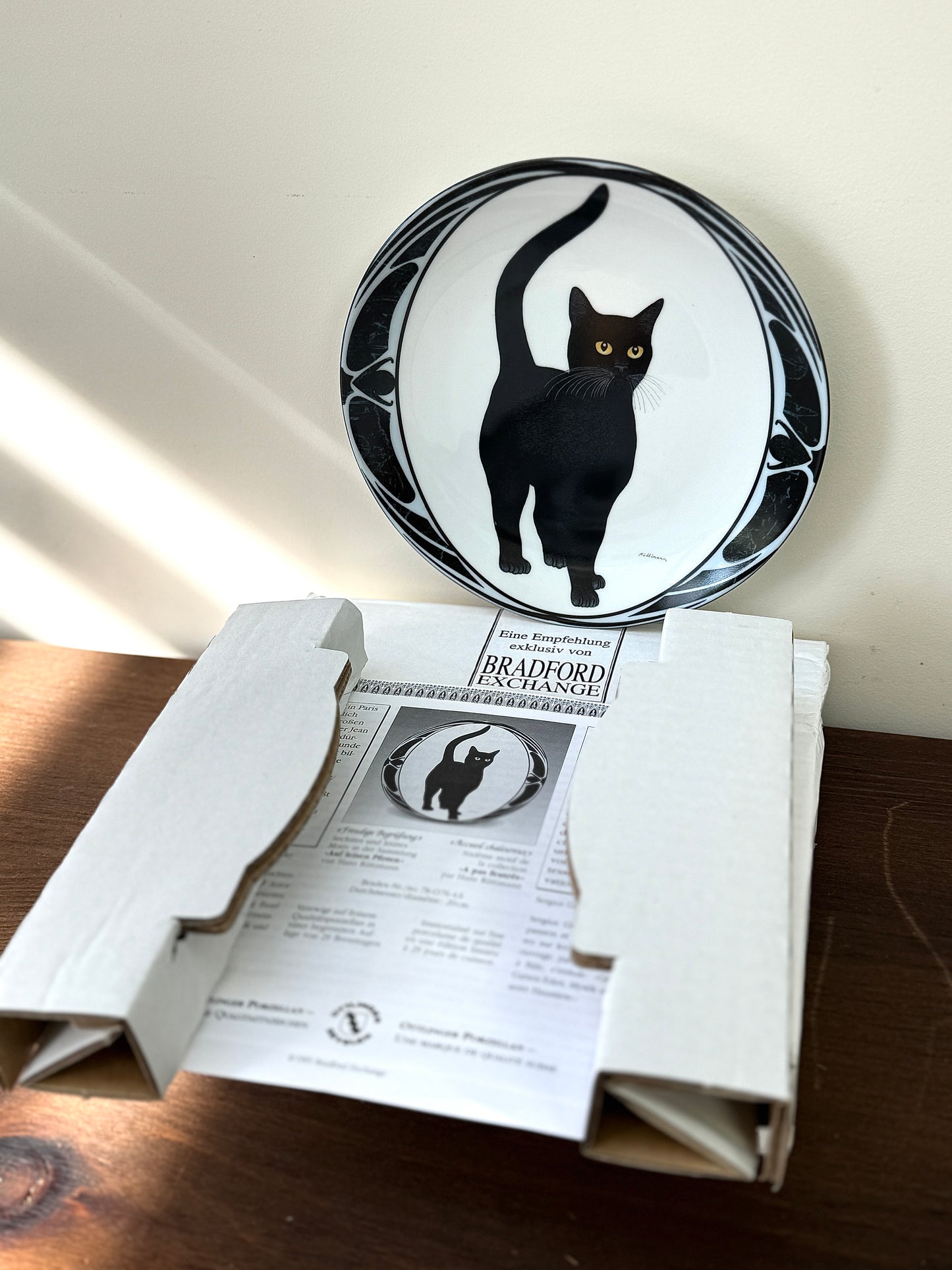 Vintage Wall Plate – Black Cat ‘Happy Welcome’ from the On Quiet Paws Series by Hans Ruttimann | 1995