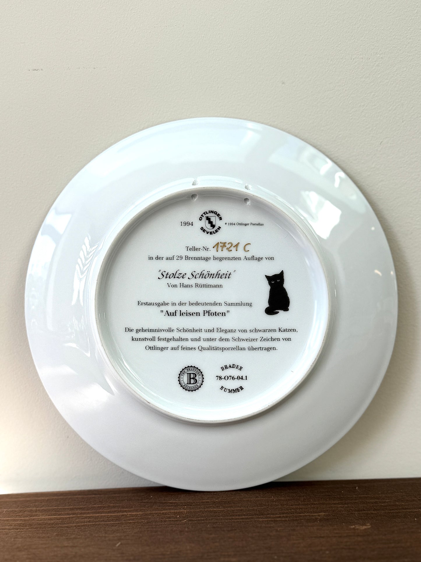 Vintage Wall Plate – Black Cat ‘Proud Beauty’ from the On Quiet Paws Series by Hans Ruttimann | 1994