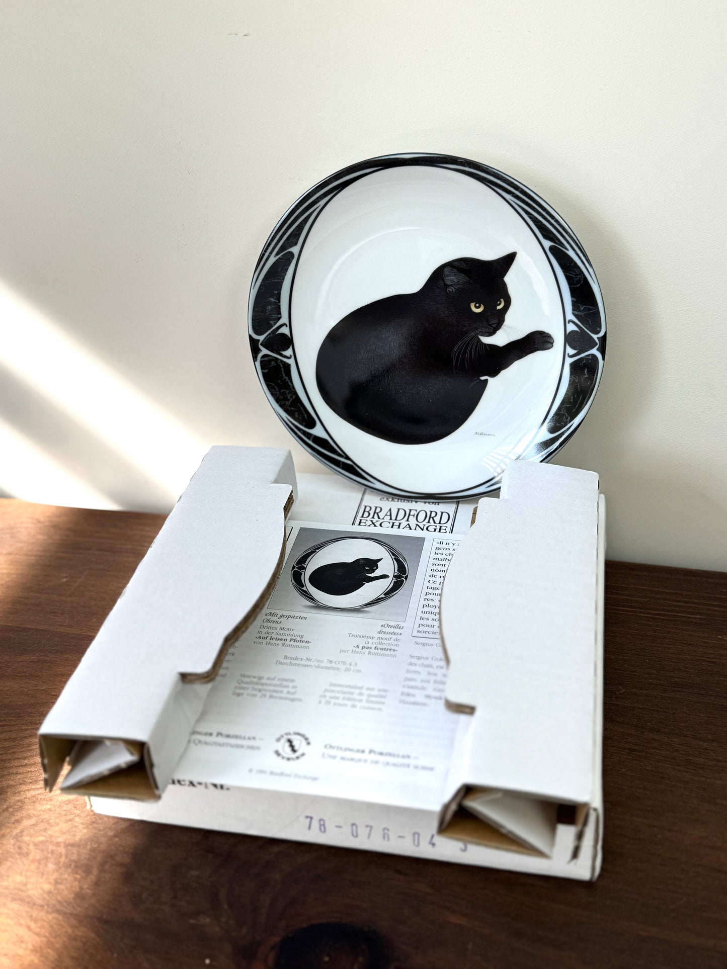 Vintage Wall Plate – Black Cat ‘With Pricked-Up Ears’ from the On Quiet Paws Series by Hans Ruttimann | 1995